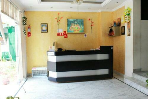 Hotel Today, Katra