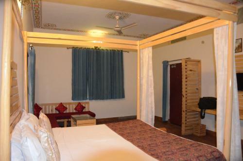 Hotel Sparrow Inn Ankur