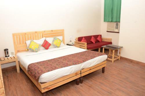 Hotel Sparrow Inn Ankur