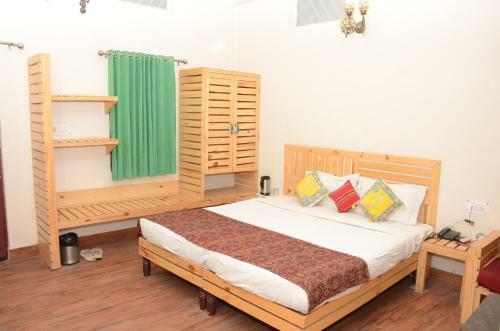 Hotel Sparrow Inn Ankur