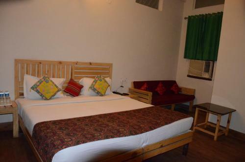 Hotel Sparrow Inn Ankur