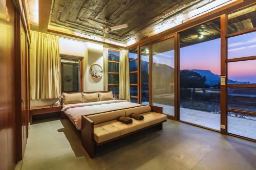 Villa Saffronstays Orion, Khandala