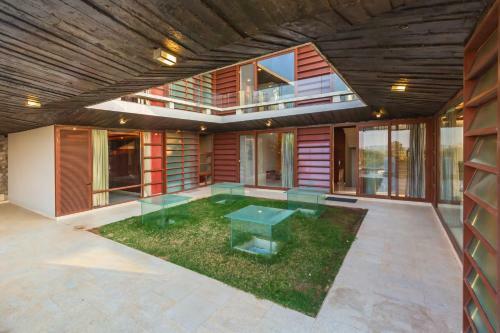 Villa Saffronstays Orion, Khandala