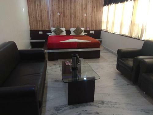 Hotel Neelam Palace