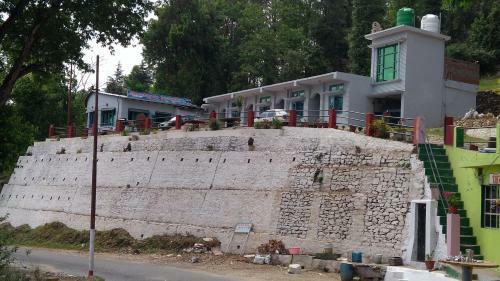 Hotel Him Darshan Vatika