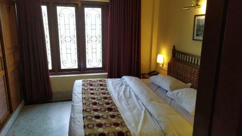Hotel Cochin Residency