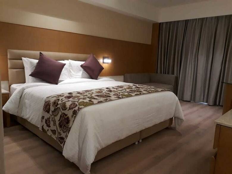 Hotel Nataraj Sarovar Portico