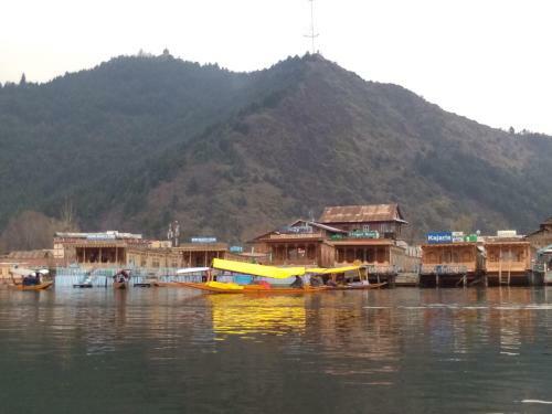 Hotel City Of Kashmir