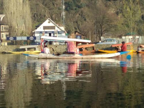 Hotel City Of Kashmir