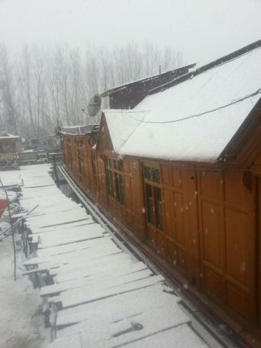 Hotel City Of Kashmir