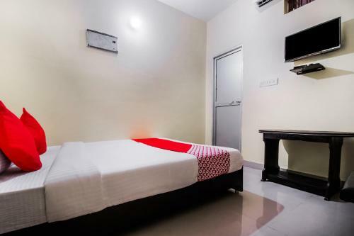 Oyo 26664 Hotel Kumar Inn