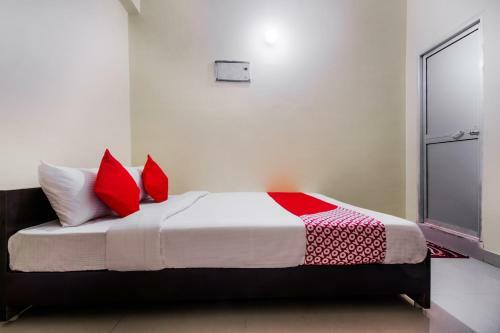 Oyo 26664 Hotel Kumar Inn