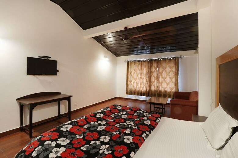 Hotel Himalayan Club