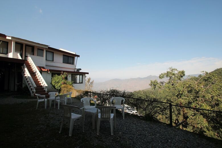 Hotel Himalayan Club