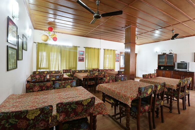 Hotel Himalayan Club