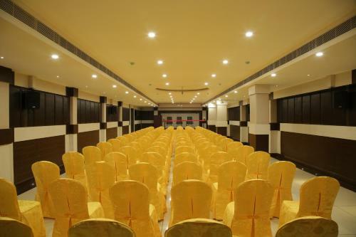 Hotel Shanthi Inn Grand