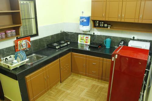 Anna Apartments