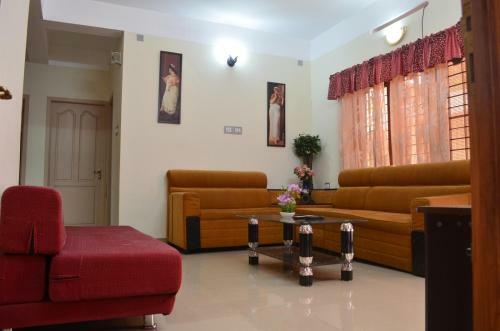 Anna Apartments