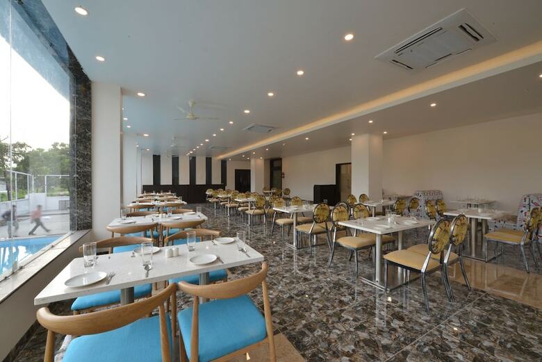 Hotel The Fern Residency Parbhani