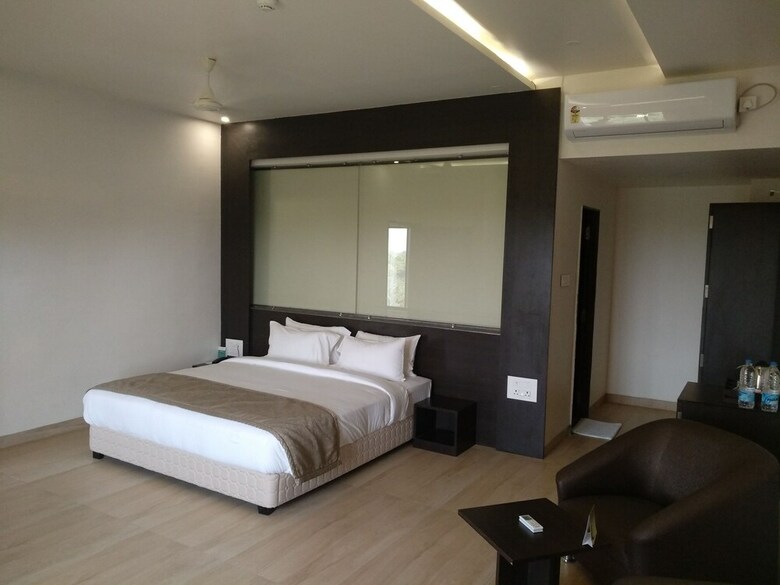 Hotel The Fern Residency Parbhani