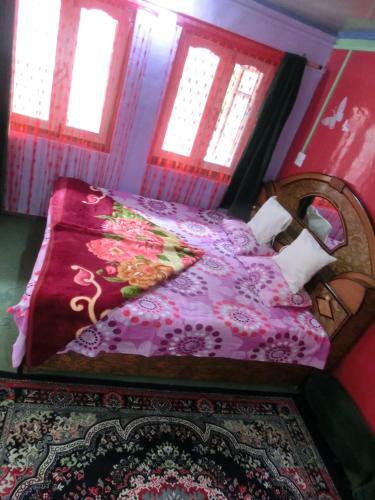 Homestay Hari Parbat