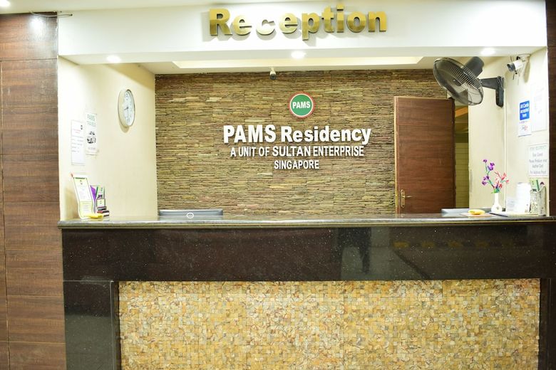 Hotel Pams Residency