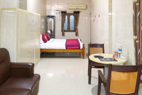 Hotel Oyo 7747 Ss Residency