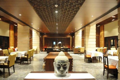 Hotel Madhubhan Resort & Spa