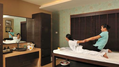 Hotel Madhubhan Resort & Spa