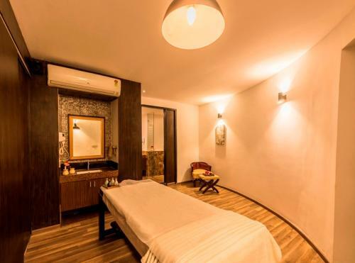 Hotel Royal Orchid Brindavan Garden