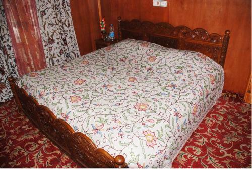Hostal Taif Houseboat