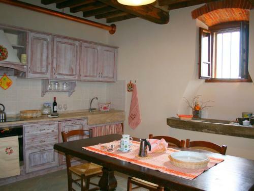 Quaint Holiday Home In Anghiari Italy With Pool