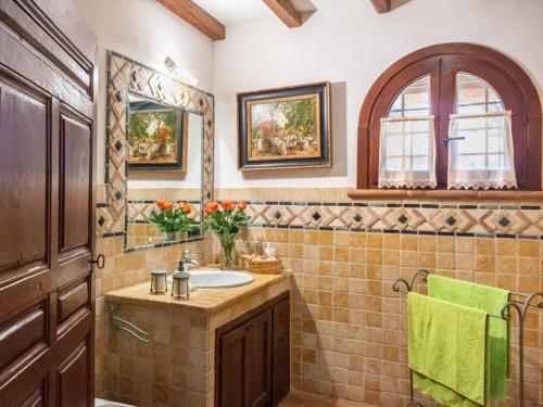 Borgo Carige Villa Sleeps 8 Pool Wifi