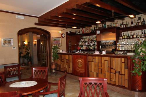 Hotel Albergo Colle Di Nava Lorenzina