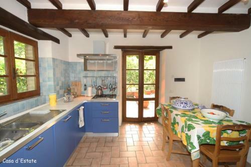 Col Di Morro Villa Sleeps 8 Pool Wifi