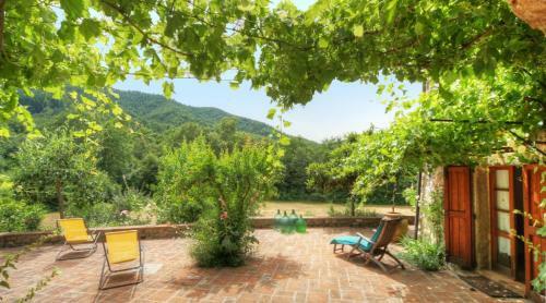 Col Di Morro Villa Sleeps 8 Pool Wifi