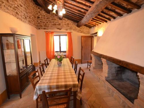 Splendid Apartment With Pool In Monte San Martino