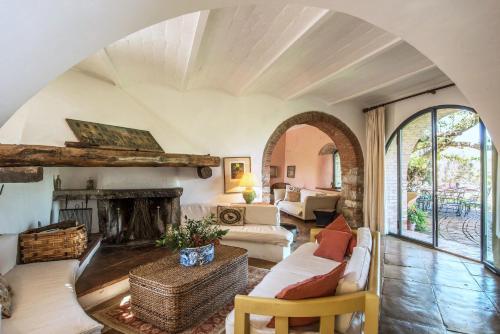 Lucarelli Villa Sleeps 9 Wifi