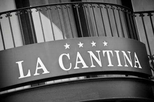 Hotel La Cantina