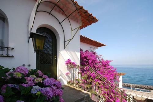 San Montano Villa Sleeps 12 Pool Air Con Wifi