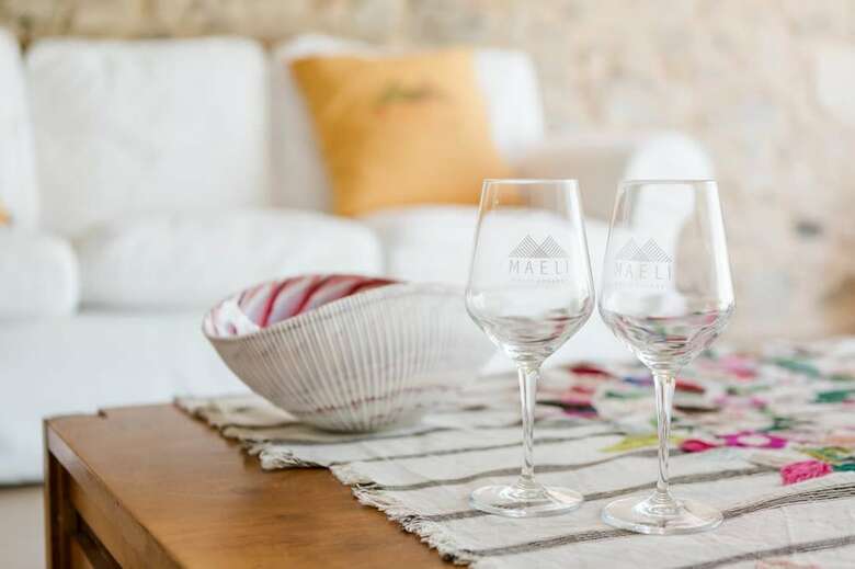 Bed & Breakfast Maeli Winery House