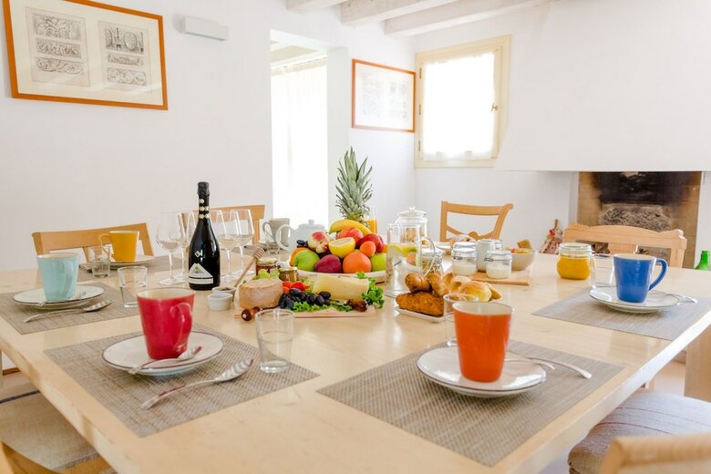 Bed & Breakfast Maeli Winery House