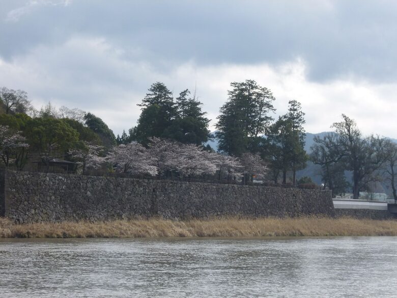 Hitoyoshi Onsen Nabeyahonkan