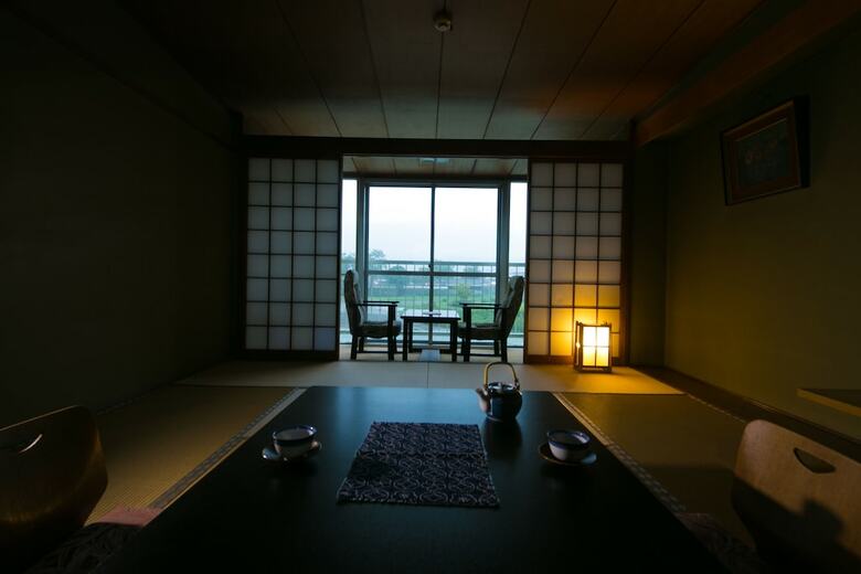 Hitoyoshi Onsen Nabeyahonkan