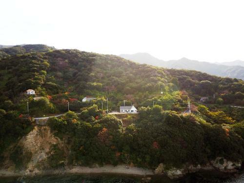 Tsubaki House