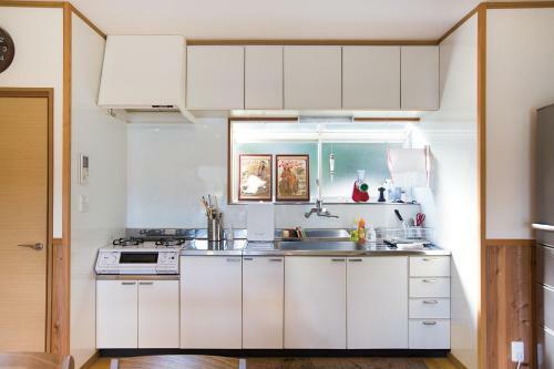 Tsubaki House