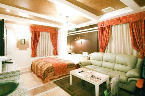 Hotel Raffine Namba (Adult Only)