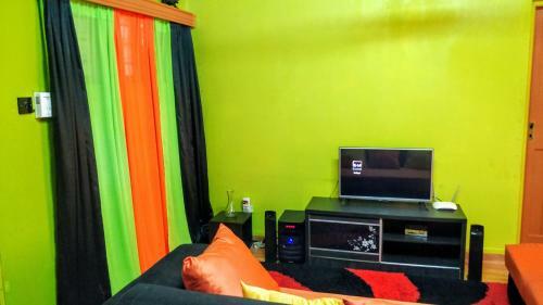 Natives Apartment