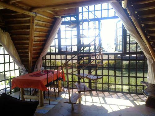 Samawati Lakeside Cottages