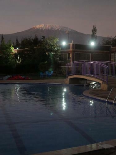 Amboseli Gateway Hotel